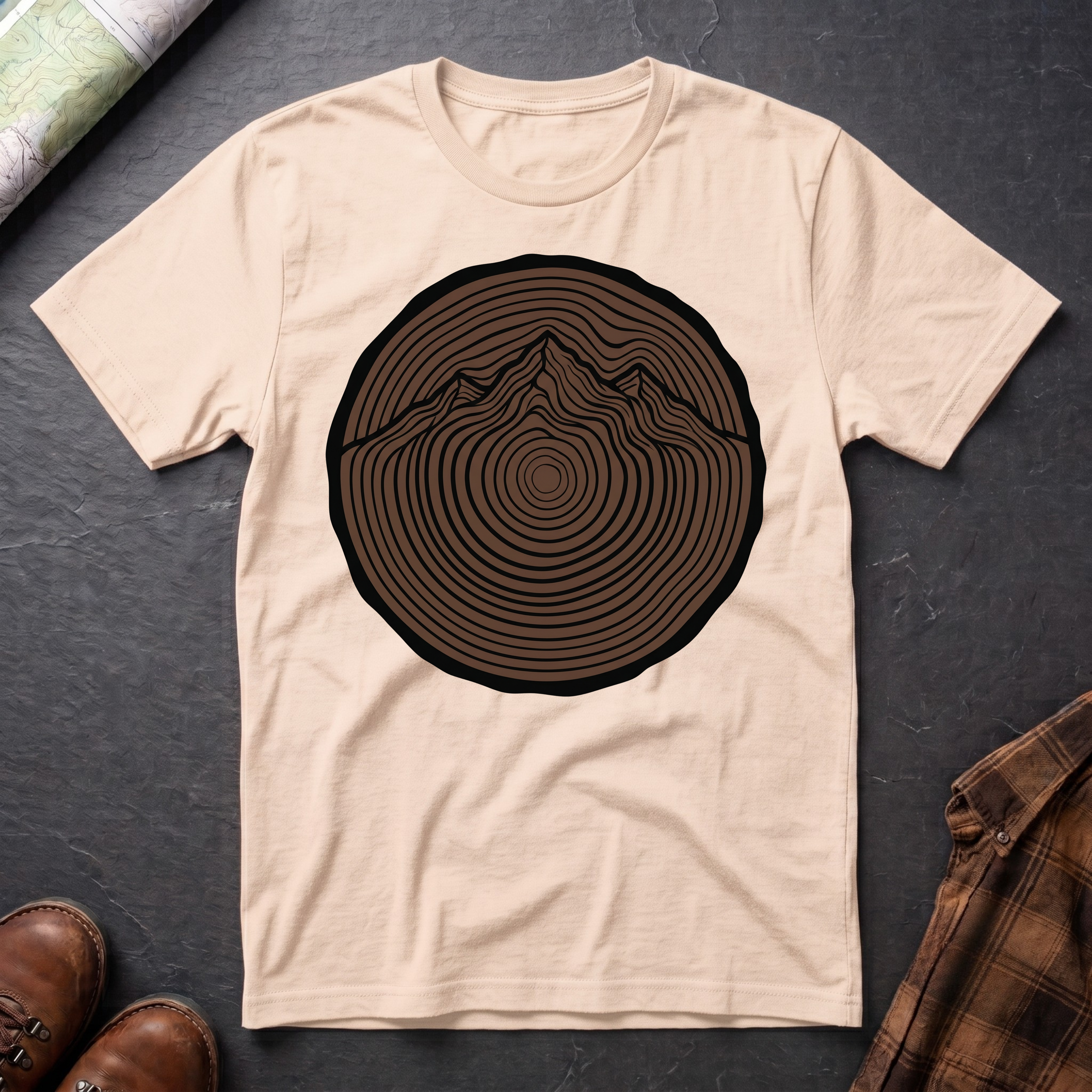 Baumstamm Berg - T-Shirt
