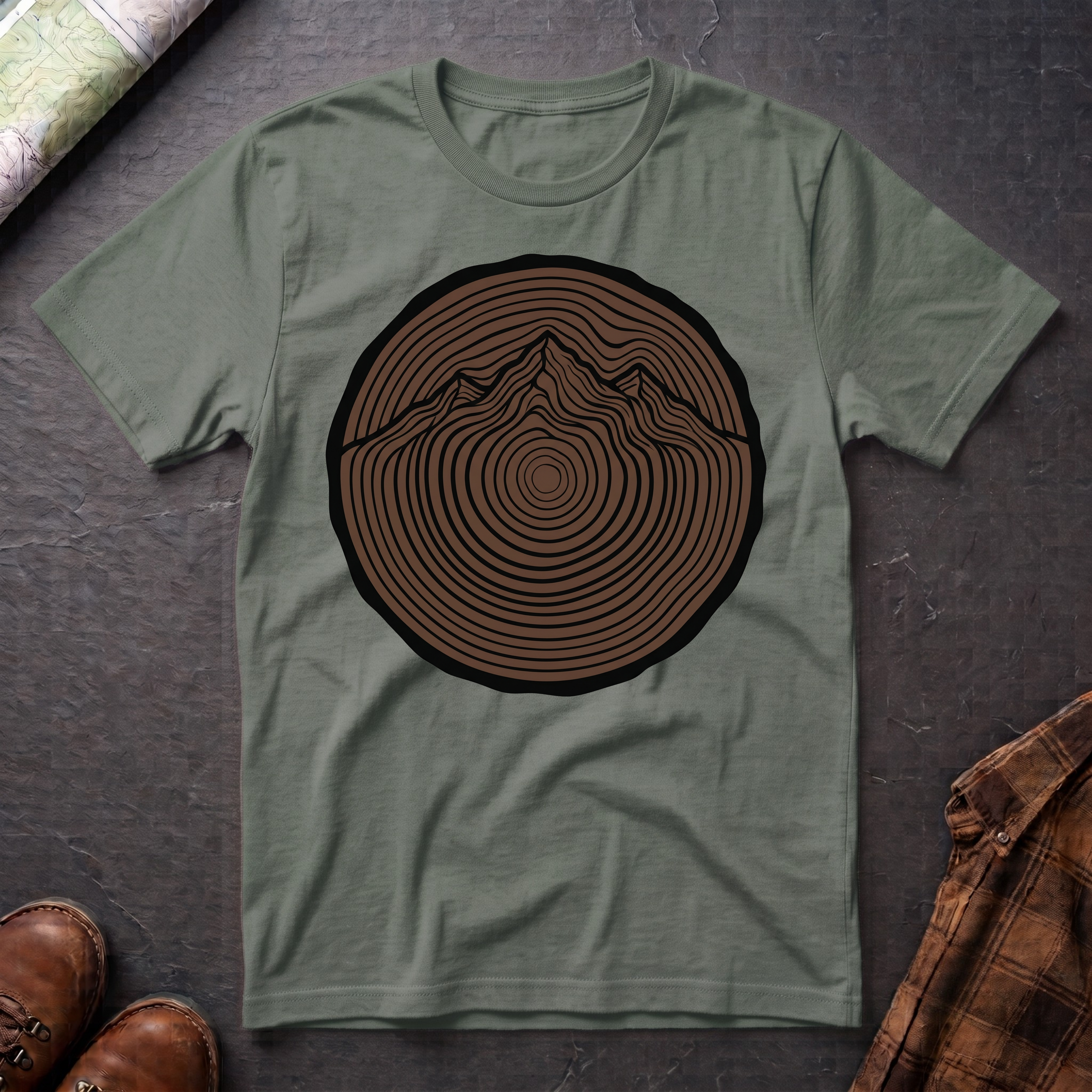 Baumstamm Berg - T-Shirt